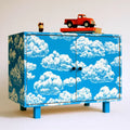 Aparador con puertas con estampado de nubes - azul/blanco